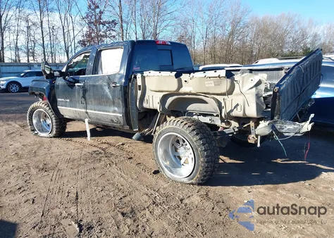 2017 GMC Sierra 2500Hd Denali z USA, uszkodzony, nr VIN 1GT12UEY7HF160230